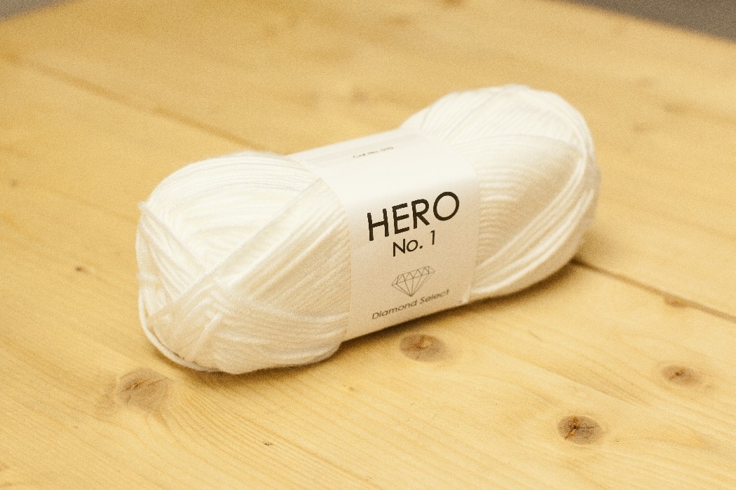 HERO No.1  blanc
